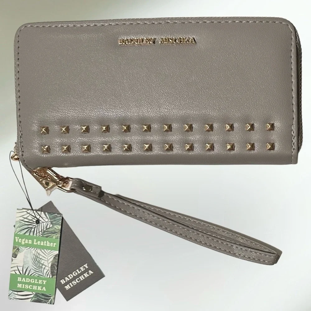Badgley Mischka Wallet Wristlet Vegan Leather Gray‎ Studded Cell Holder